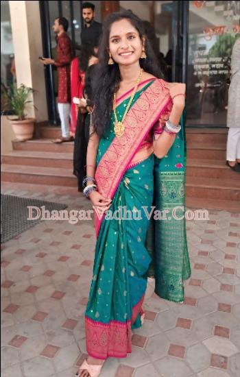 profile-photo profile-photo